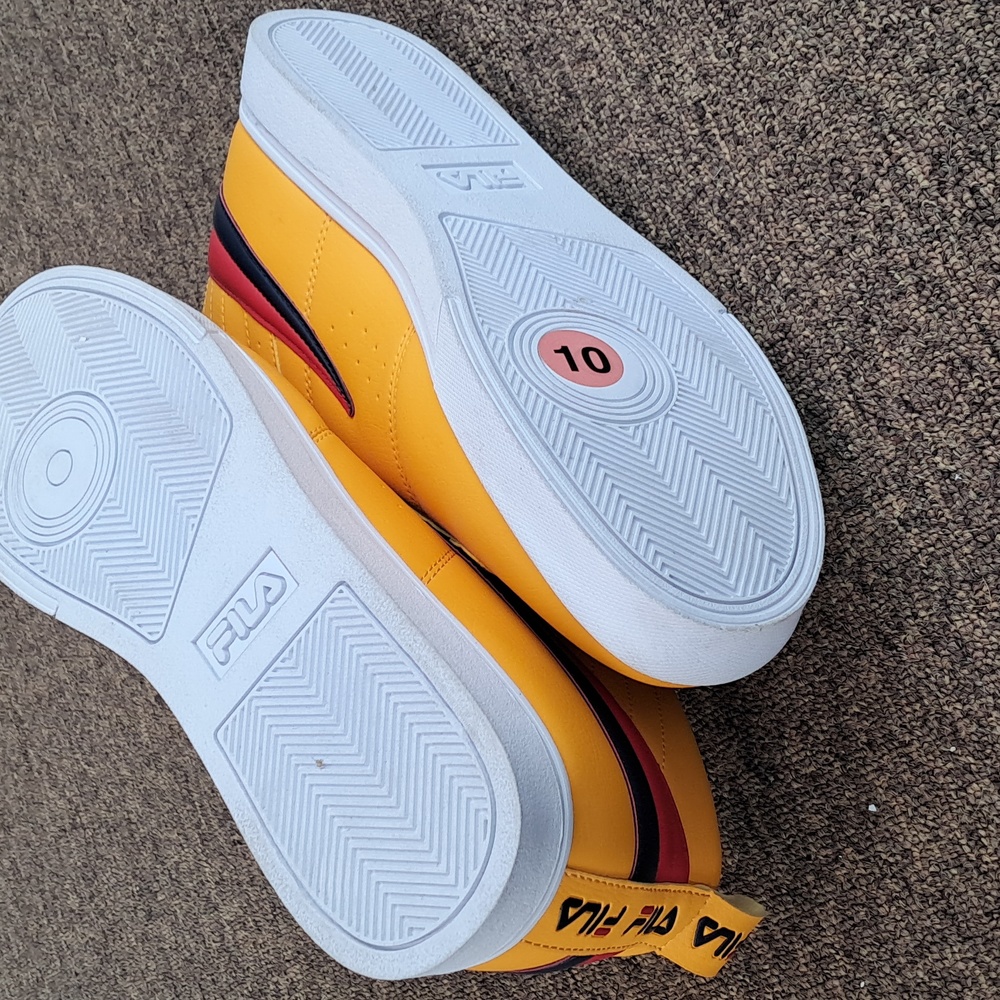 Shoes - Picture 4 of 4